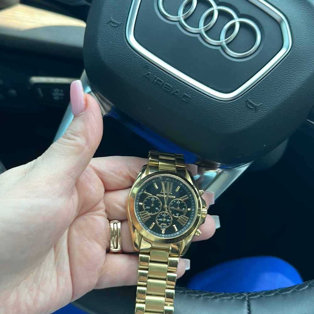Michael Kors, gold watch with beautiful Roman numerals printing
